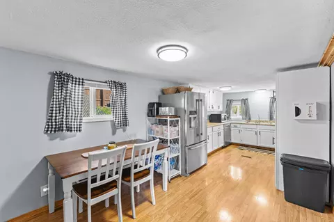 Dining - 19404 High St, Adelphi, OH 43101 photo 2 of 2