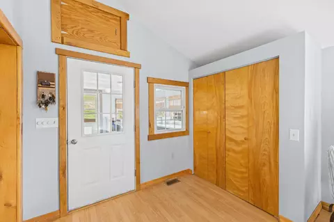 Entry Way - 19404 High St, Adelphi, OH 43101 photo 4 of 4