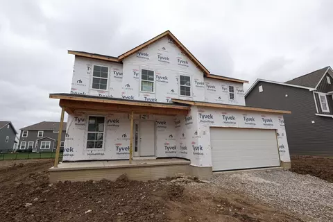 51 Banyan Dr, Lewis Center, OH 43035