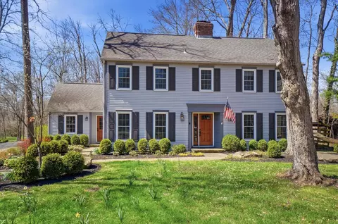 19 Beechtree Ln, Granville, OH 43023