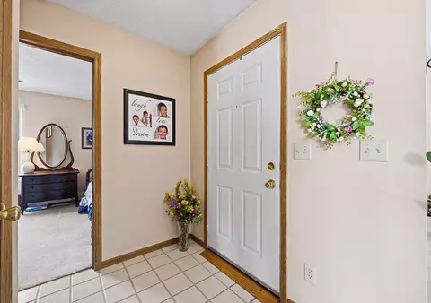 Entry Way - 3972 Covington Dr, Springfield, OH 45503 photo 5 of 5