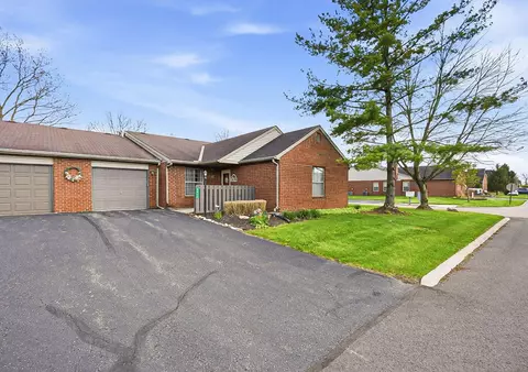 Exterior - 3972 Covington Dr, Springfield, OH 45503 photo 2 of 12