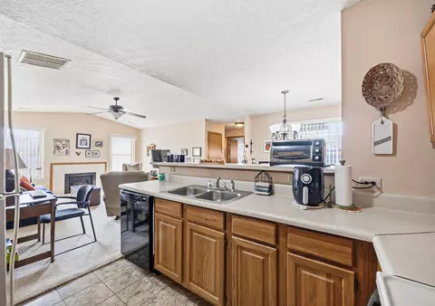 Kitchen - 3972 Covington Dr, Springfield, OH 45503 photo 5 of 6