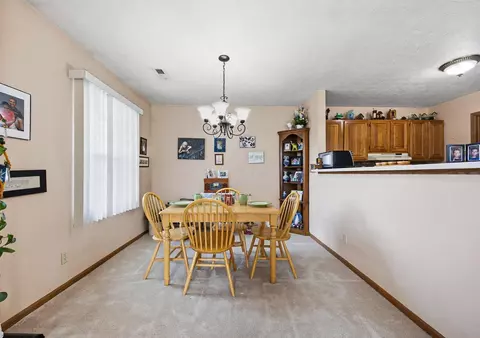 Dining - 3972 Covington Dr, Springfield, OH 45503 photo 4 of 5