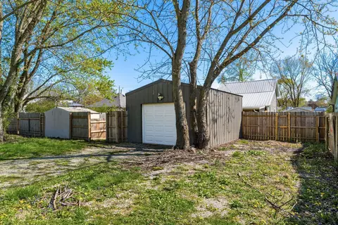 Exterior - 158 Hayward St, Circleville, OH 43113 photo 13 of 13