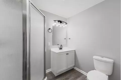 Bath - 158 Hayward St, Circleville, OH 43113 photo 1 of 2