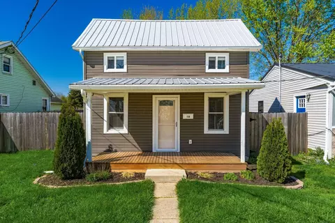 Exterior - 158 Hayward St, Circleville, OH 43113 photo 2 of 13