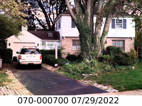 1966 Andover Rd, Columbus, OH 43212