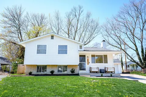 2027 Shawbury Ct W, Columbus, OH 43229