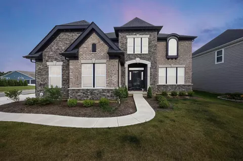 8149 Chesapeake Way NW, Pickerington, OH 43147