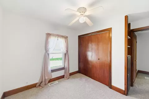 Bedroom - 2113 Smeltzer Rd, Marion, OH 43302 photo 1 of 3