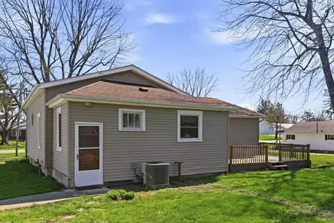 Exterior - 2113 Smeltzer Rd, Marion, OH 43302 photo 7 of 7