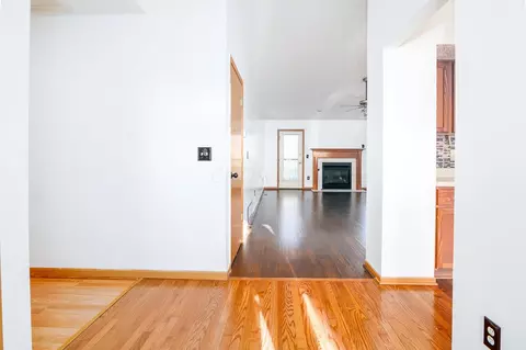 Entry Way - 1034 Crossbrook Blvd, Galloway, OH 43119 photo 1 of 1