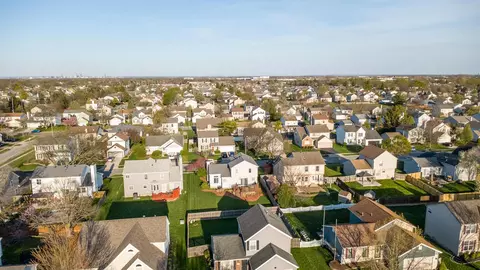 View/Area - 1034 Crossbrook Blvd, Galloway, OH 43119 photo 10 of 11