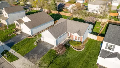 View/Area - 1034 Crossbrook Blvd, Galloway, OH 43119 photo 4 of 11