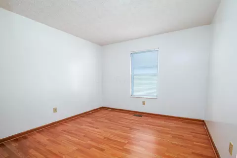 Bedroom - 1034 Crossbrook Blvd, Galloway, OH 43119 photo 1 of 4