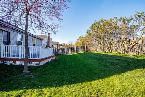 Exterior - 1034 Crossbrook Blvd, Galloway, OH 43119 photo 5 of 8
