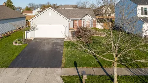 View/Area - 1034 Crossbrook Blvd, Galloway, OH 43119 photo 2 of 11