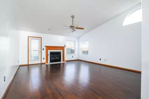 Living - 1034 Crossbrook Blvd, Galloway, OH 43119 photo 1 of 3