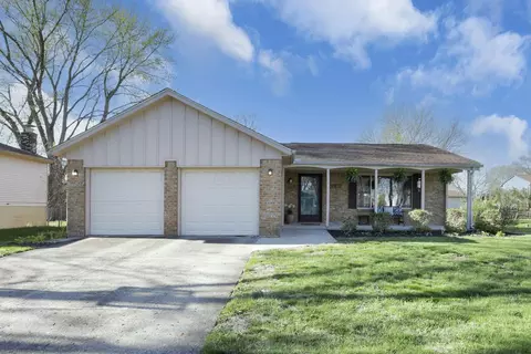 393 Seven Pines Dr, Pickerington, OH 43147