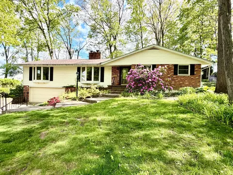 445 S Countryside Dr, Ashland, OH 44805