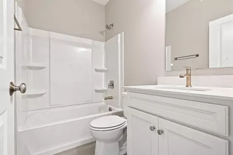 Bath - 1593 Kenneth Dr, Delaware, OH 43015 photo 1 of 6