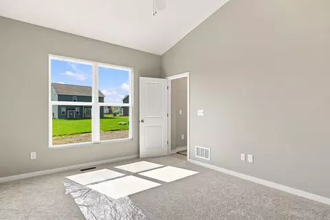 Bedroom - 1593 Kenneth Dr, Delaware, OH 43015 photo 6 of 7