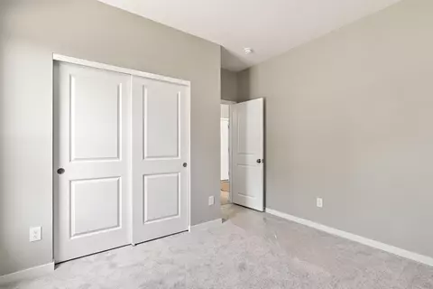 Bedroom - 1593 Kenneth Dr, Delaware, OH 43015 photo 4 of 7