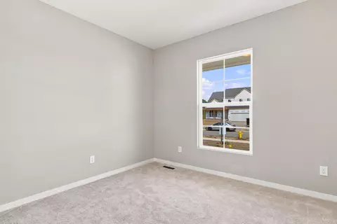 Bedroom - 1593 Kenneth Dr, Delaware, OH 43015 photo 1 of 7