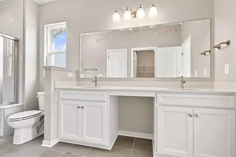 Bath - 1593 Kenneth Dr, Delaware, OH 43015 photo 6 of 6
