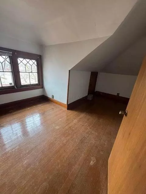 615 S Court St, Circleville, OH 43113 photo 6