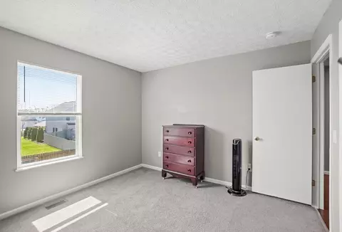 Bedroom - 6101 Jolliff St, Galloway, OH 43119 photo 5 of 6