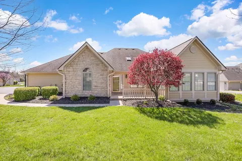1477 Meadow Ridge Dr, Lancaster, OH 43130