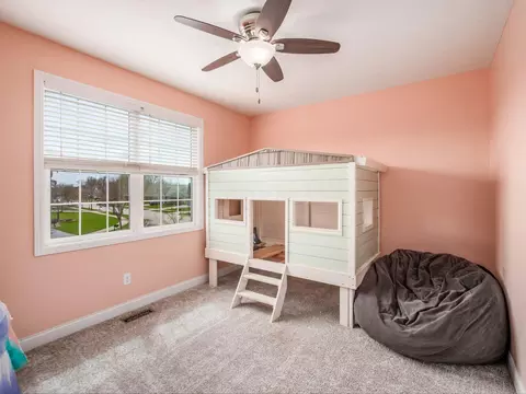 Bedroom - 357 Tipperary Loop, Delaware, OH 43015 photo 8 of 9