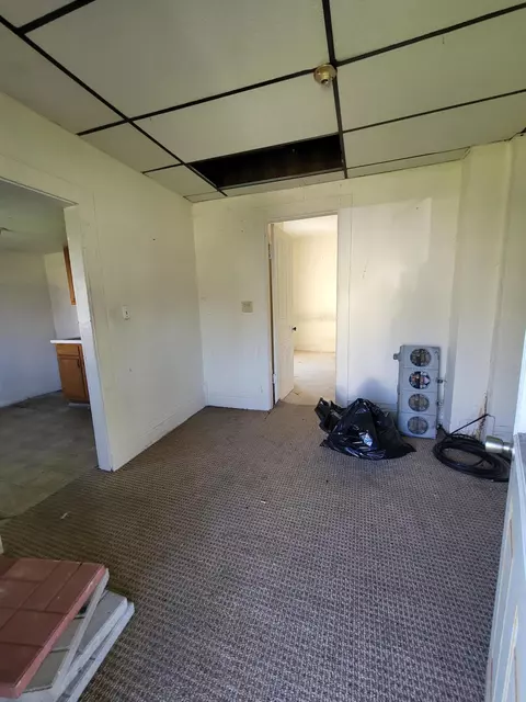 Entry Way - 210 Leader St, Marion, OH 43302 photo 1 of 1