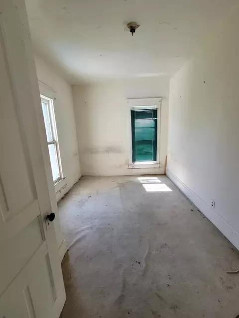 Bedroom - 210 Leader St, Marion, OH 43302 photo 2 of 2