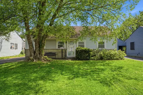 1074 S James Rd, Columbus, OH 43227