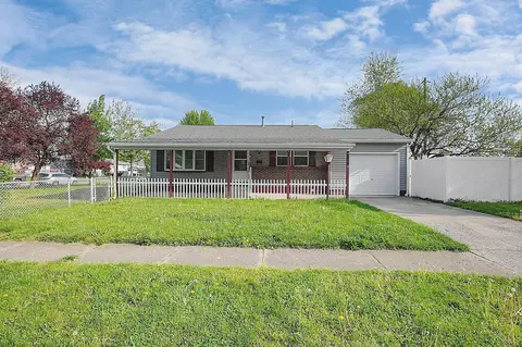 3978 Hillman Rd W, Columbus, OH 43207