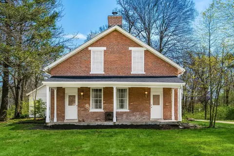 8058 Flint Rd, Columbus, OH 43235