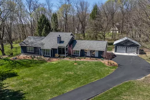 39 Victoria Dr, Granville, OH 43023