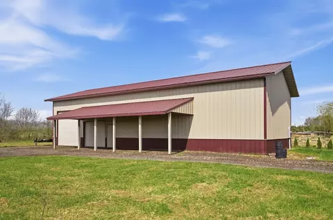 3233 Lundy Ln, London, OH 43140