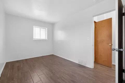 Bedroom - 967 Ruby Ave, Columbus, OH 43227 photo 3 of 8