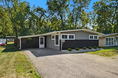 2313 Airport Dr, Columbus, OH 43219