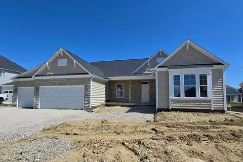 5486 Scotch Woods Dr, Grove City, OH 43123