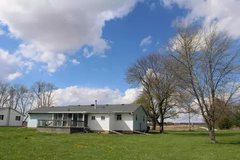 Exterior - 765 Wolfinger Rd, Marion, OH 43302 photo 3 of 8