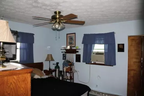 Bedroom - 765 Wolfinger Rd, Marion, OH 43302 photo 3 of 3