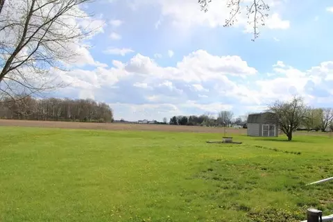 Exterior - 765 Wolfinger Rd, Marion, OH 43302 photo 4 of 8