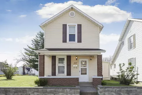 217 West St, Logan, OH 43138