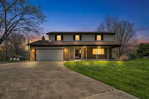 2656 Patterson Rd SW, Pataskala, OH 43062