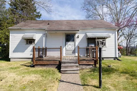 979 W Hubert Ave, Lancaster, OH 43130